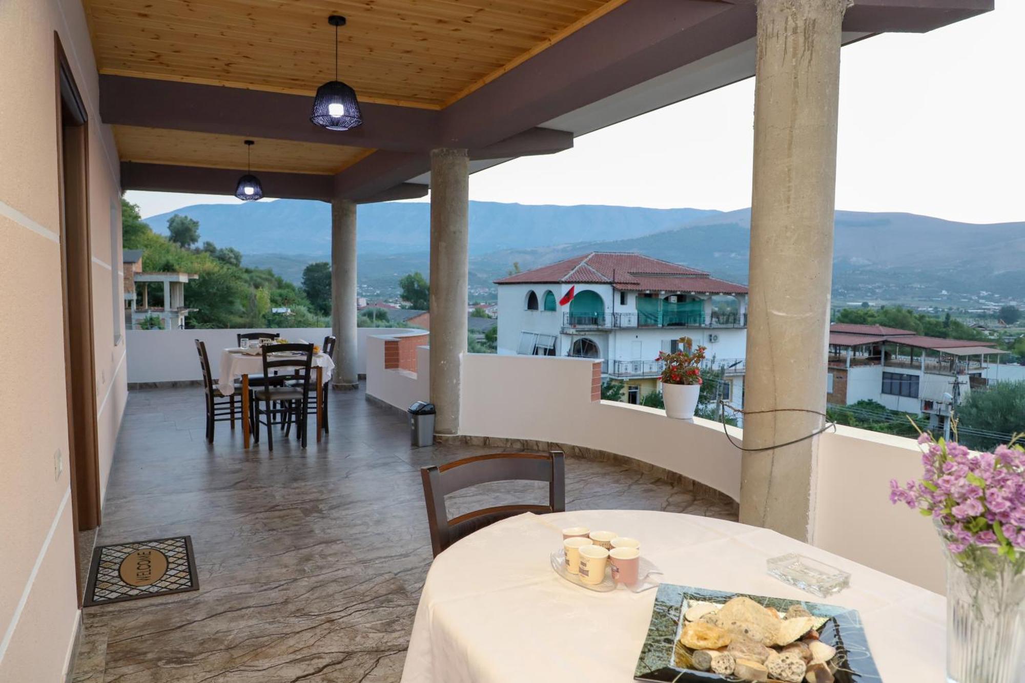 Georgemishel Guest House Берат Экстерьер фото