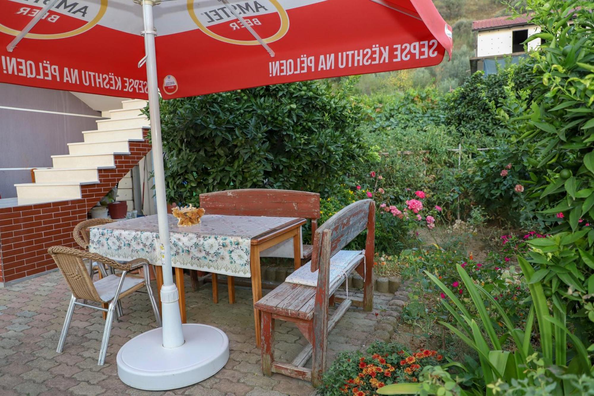 Georgemishel Guest House Берат Экстерьер фото