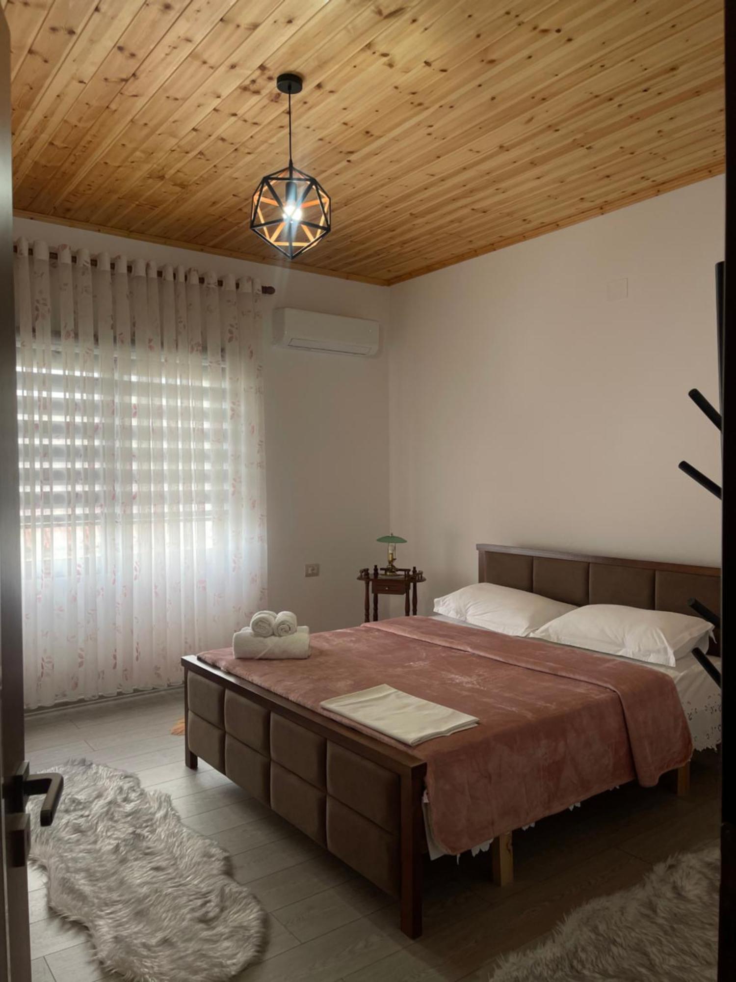 Georgemishel Guest House Берат Экстерьер фото